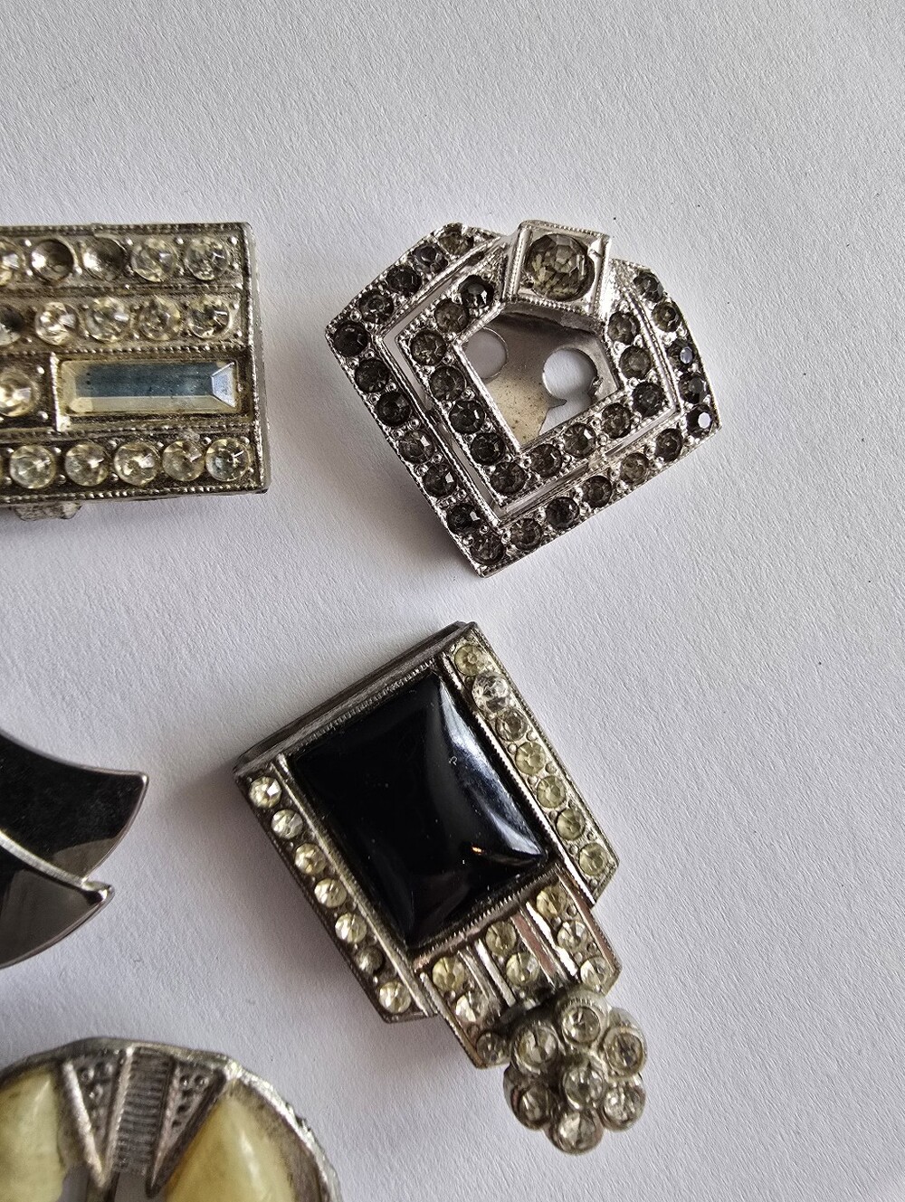 Jewelry lot Rescue box for upcycle craft destash repurpose Art Deco - Picture 7 of 10